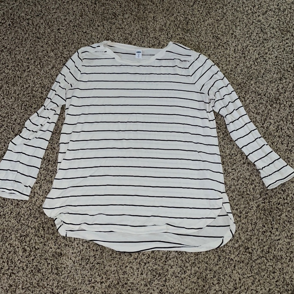 Long sleeve old navy shirt - striped